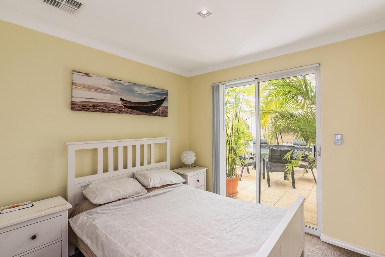 Mindarie Ocean Keys Cottage - Free Wifi מראה חיצוני תמונה
